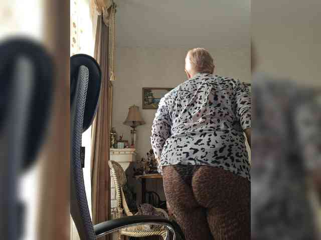 KarinkaSweet webcam