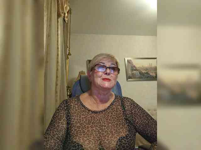 KarinkaSweet webcam