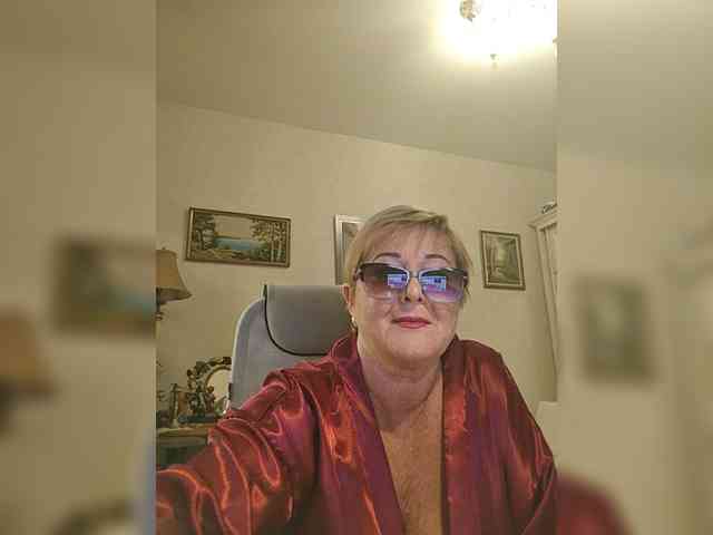 KarinkaSweet webcam
