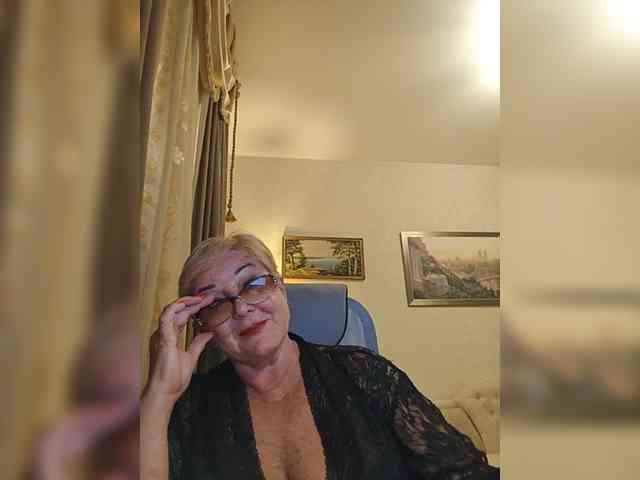 KarinkaSweet webcam