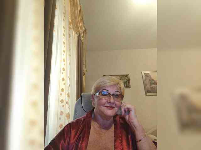 KarinkaSweet webcam
