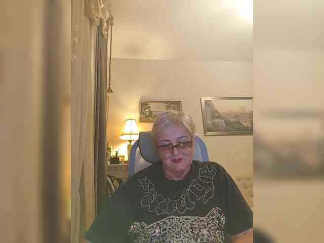 KarinkaSweet webcam