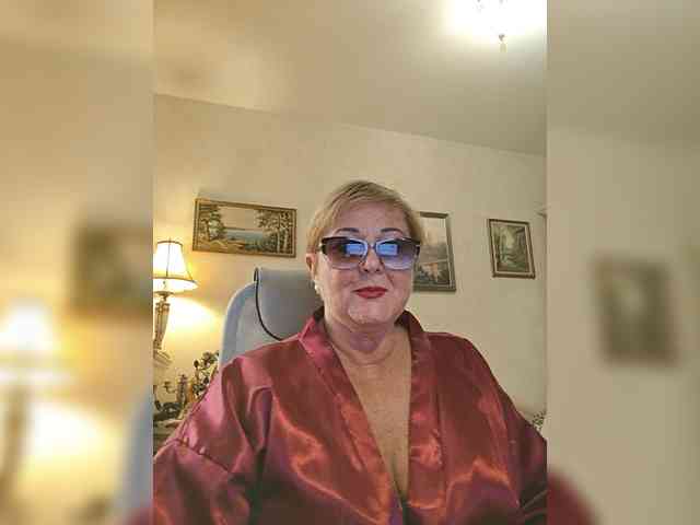 KarinkaSweet webcam