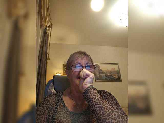 KarinkaSweet webcam