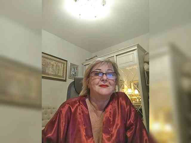 KarinkaSweet webcam