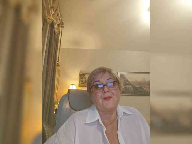 KarinkaSweet webcam