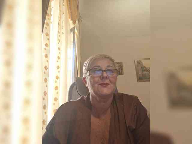 KarinkaSweet webcam