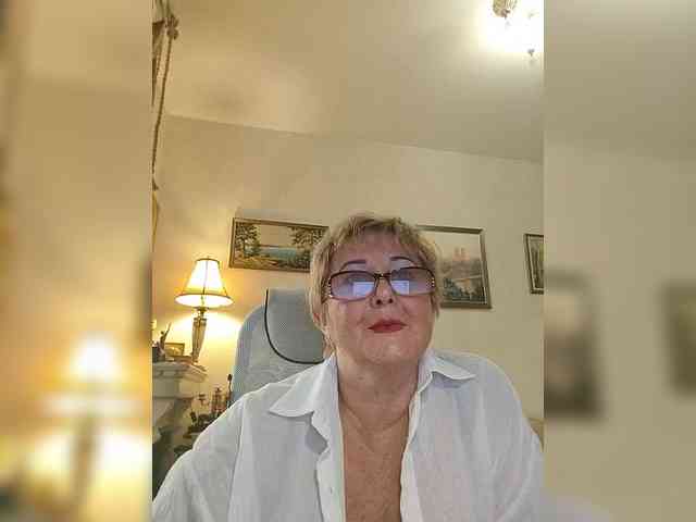 KarinkaSweet webcam