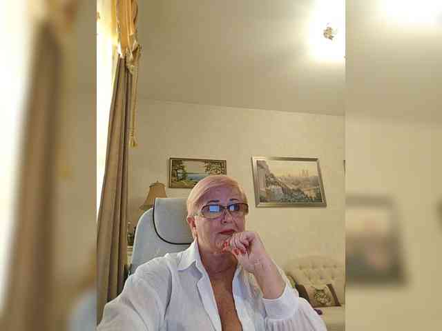KarinkaSweet webcam