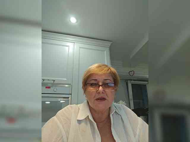 KarinkaSweet webcam