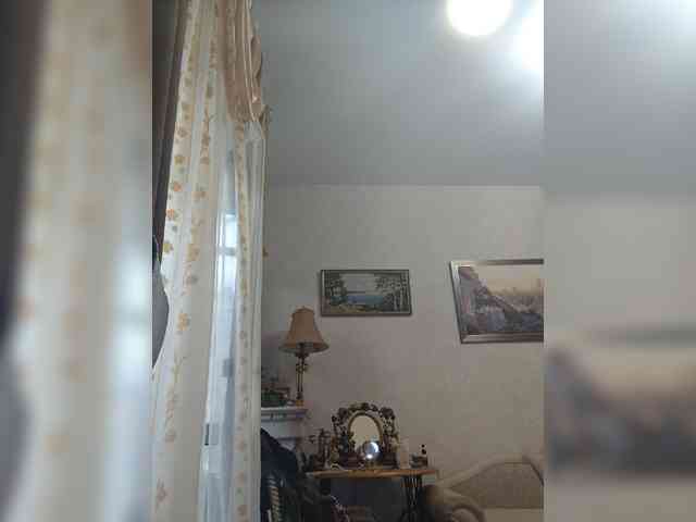 KarinkaSweet webcam