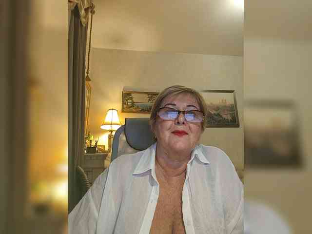 KarinkaSweet webcam