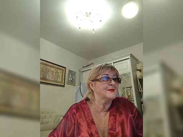 KarinkaSweet webcam