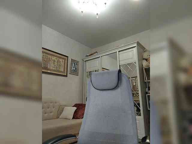 KarinkaSweet webcam
