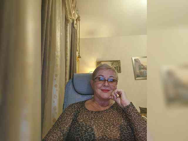 KarinkaSweet webcam