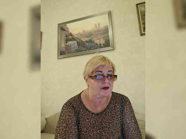 KarinkaSweet webcam