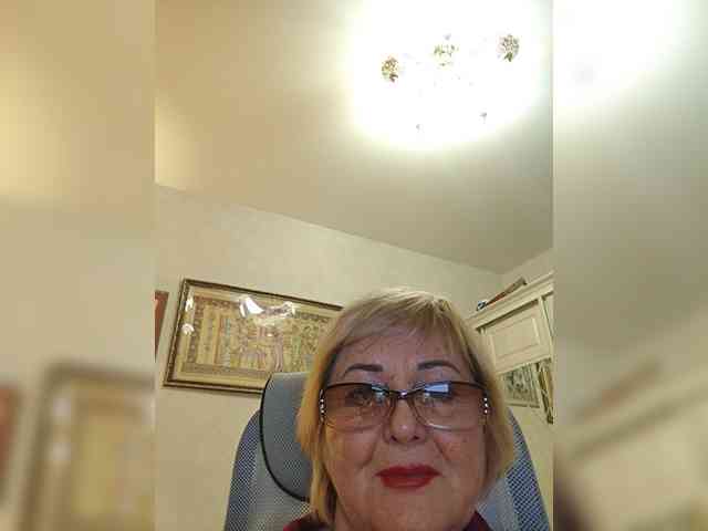 KarinkaSweet webcam