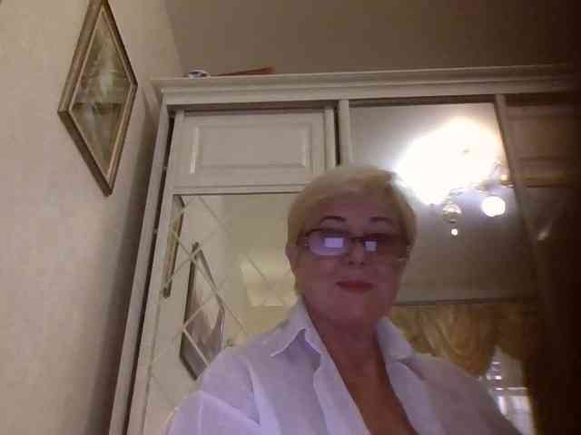 KarinkaSweet webcam