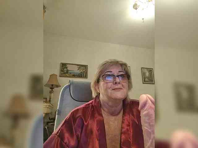KarinkaSweet webcam
