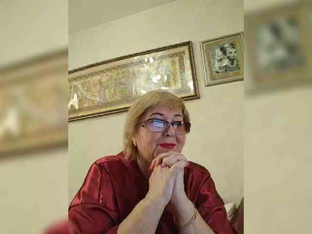 KarinkaSweet webcam