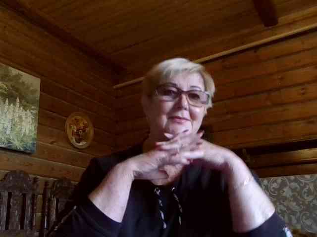 KarinkaSweet webcam