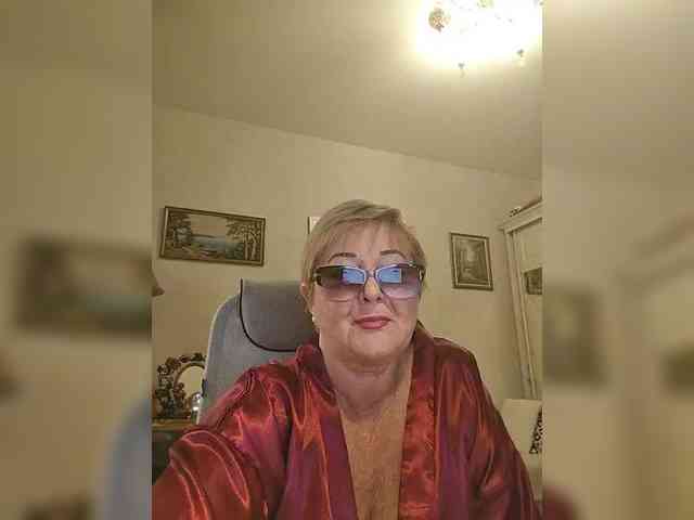 KarinkaSweet webcam