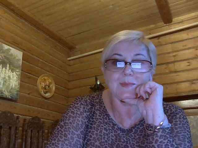 KarinkaSweet webcam