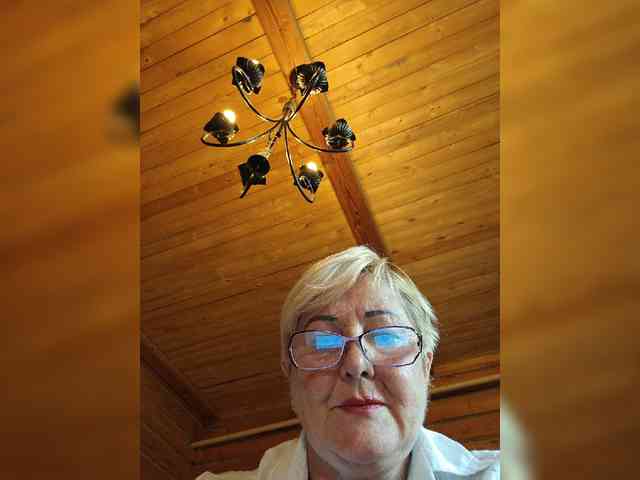 KarinkaSweet webcam