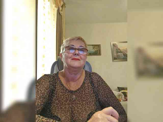 KarinkaSweet webcam