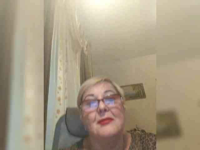 KarinkaSweet webcam