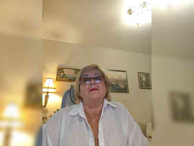 KarinkaSweet webcam