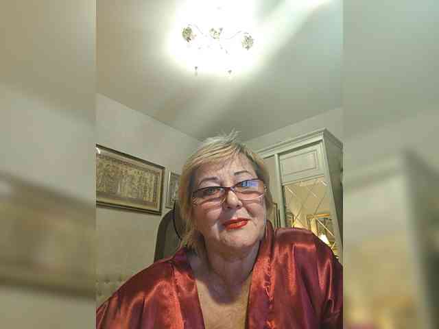KarinkaSweet webcam