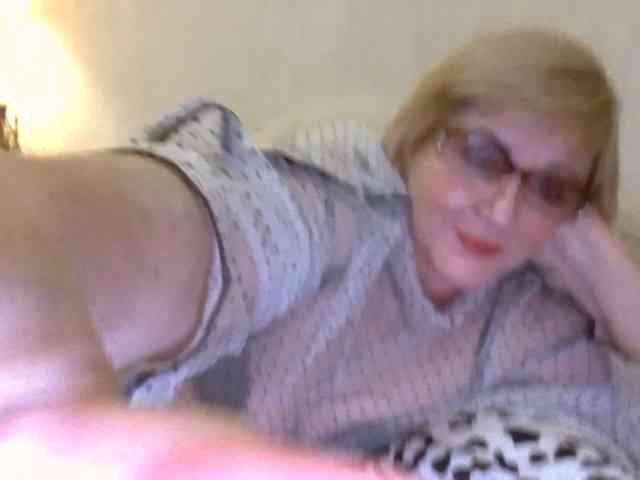 KarinkaSweet webcam