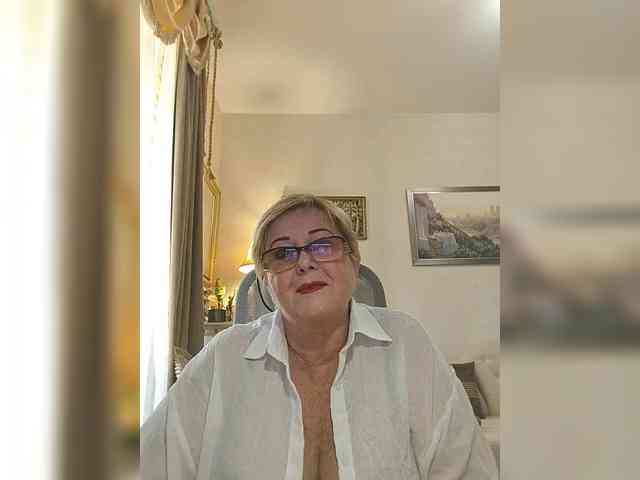 KarinkaSweet webcam