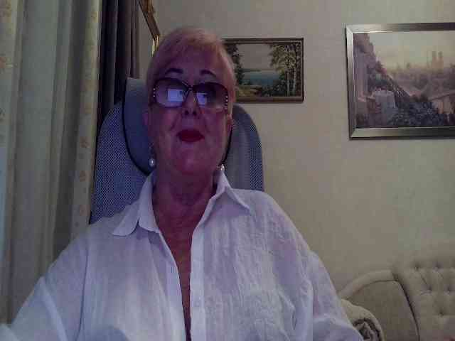 KarinkaSweet webcam
