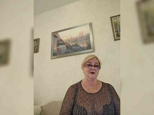 KarinkaSweet webcam