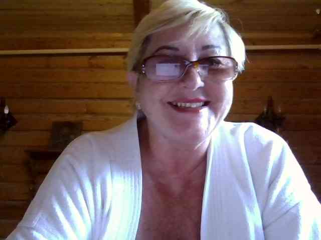 KarinkaSweet webcam