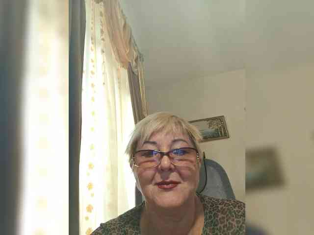 KarinkaSweet webcam