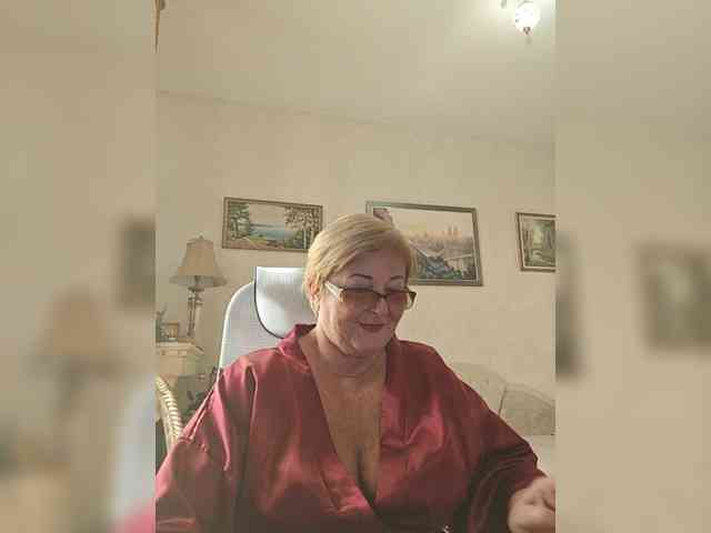KarinkaSweet webcam