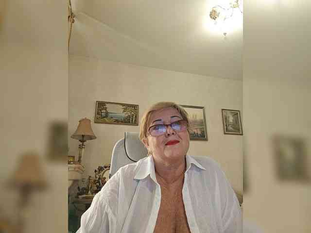 KarinkaSweet webcam