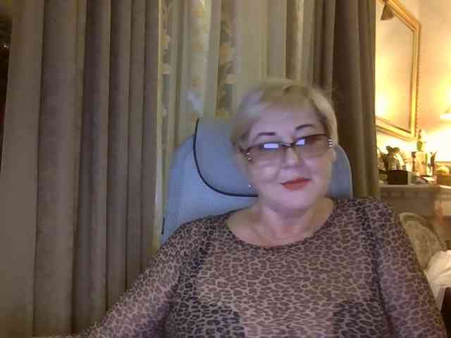 KarinkaSweet webcam