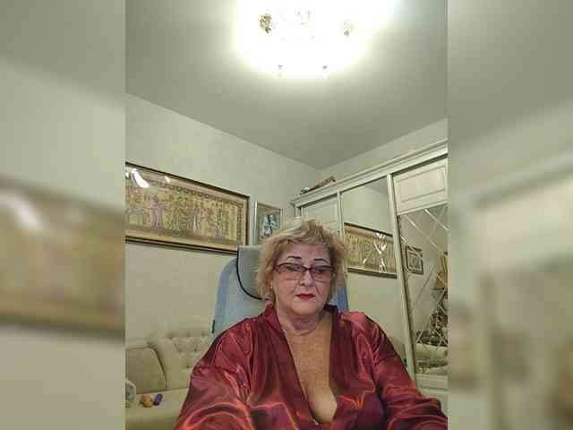 KarinkaSweet webcam