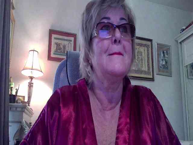 KarinkaSweet webcam
