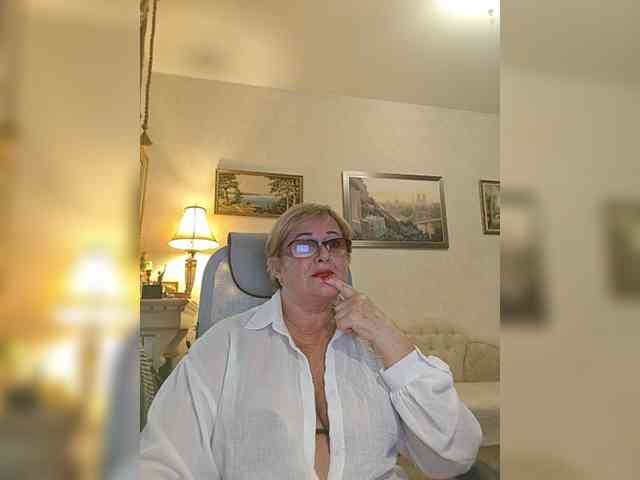 KarinkaSweet webcam