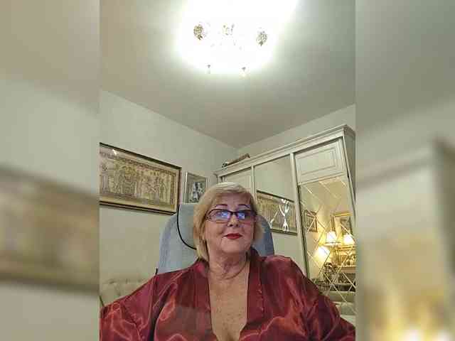 KarinkaSweet webcam