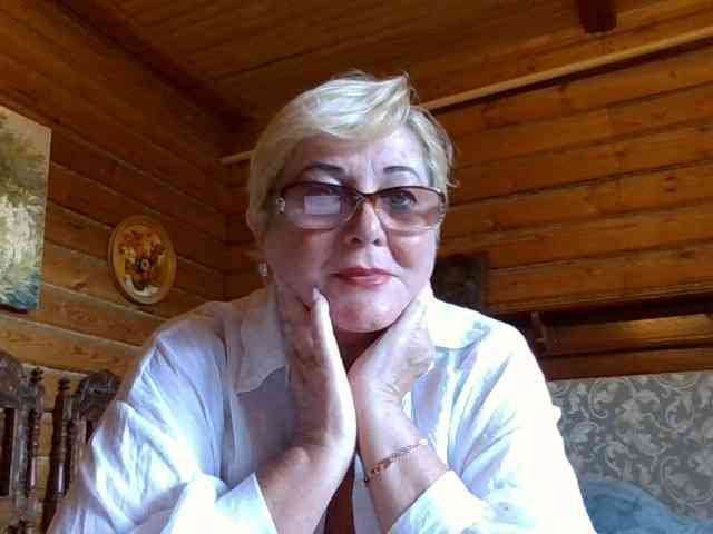 KarinkaSweet webcam