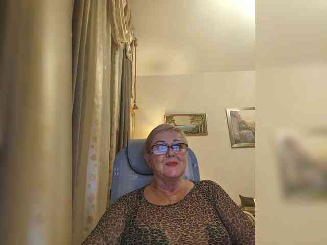 KarinkaSweet webcam