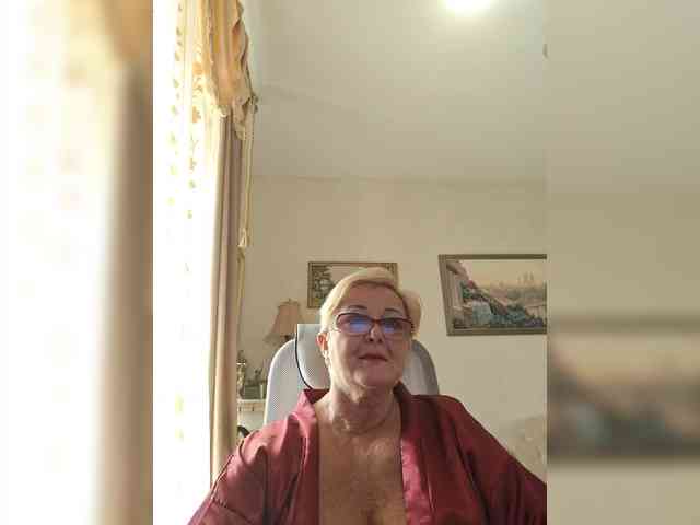 KarinkaSweet webcam