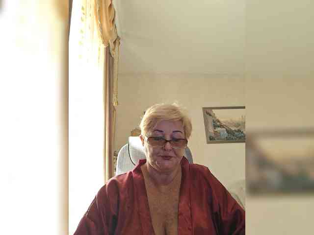 KarinkaSweet webcam