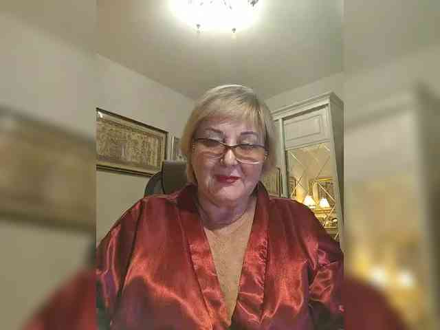 KarinkaSweet webcam